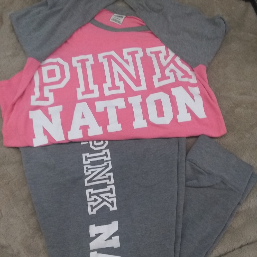 V.S pink nation outfit